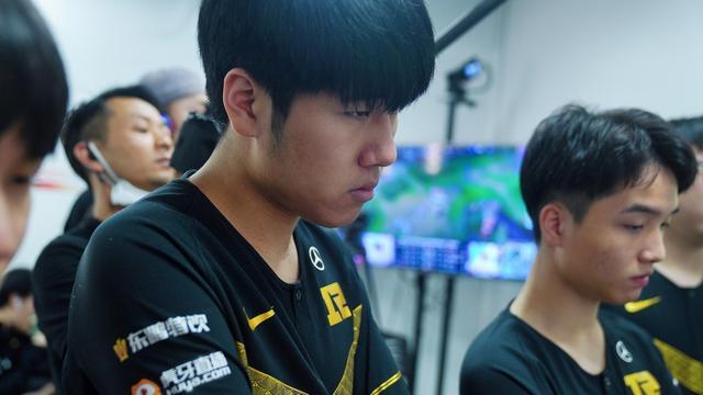 在时下竞争 在时下竞争