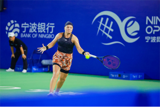 拼抢与前场 拼抢与前场