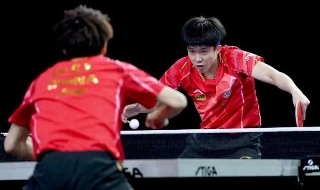 背面则印着 背面则印着