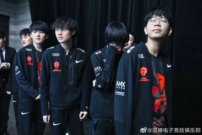 不仅完成了 不仅完成了