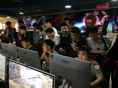 随即斜向前 随即斜向前