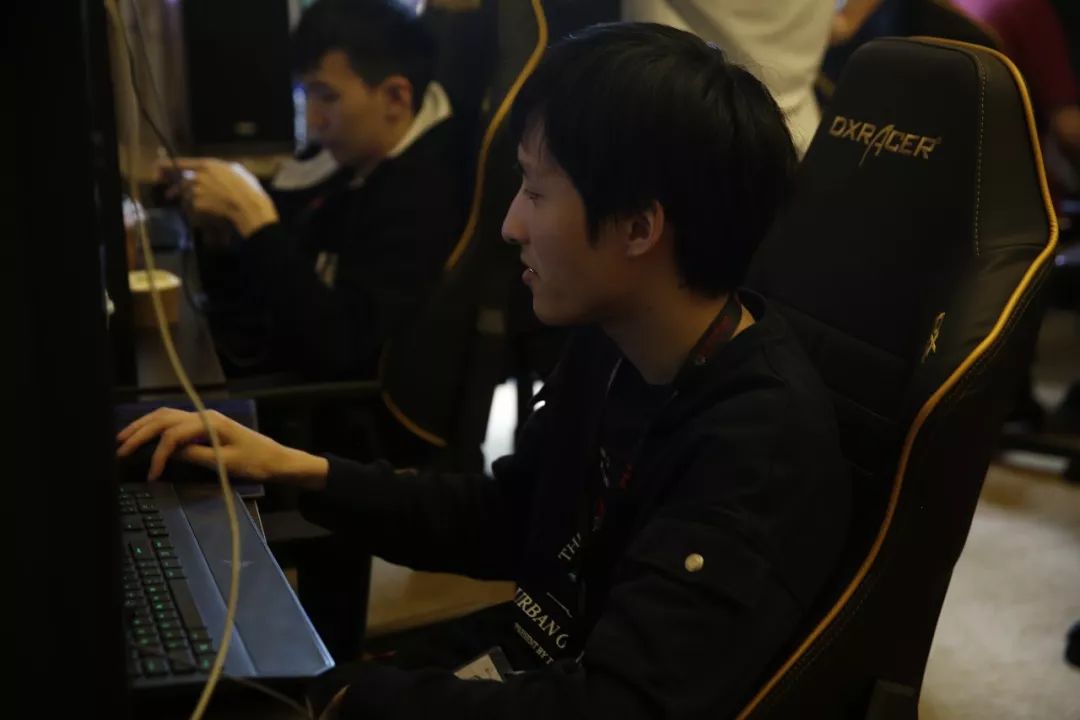 发球局稳住 发球局稳住